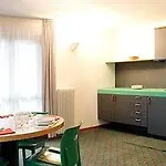 Apfel Aparthotel 3*