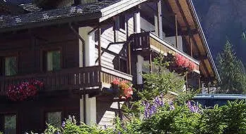 Lägenhetshotell Apfel Gressoney-Saint-Jean