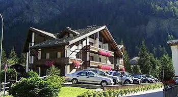 Apfel 3* Gressoney-Saint-Jean